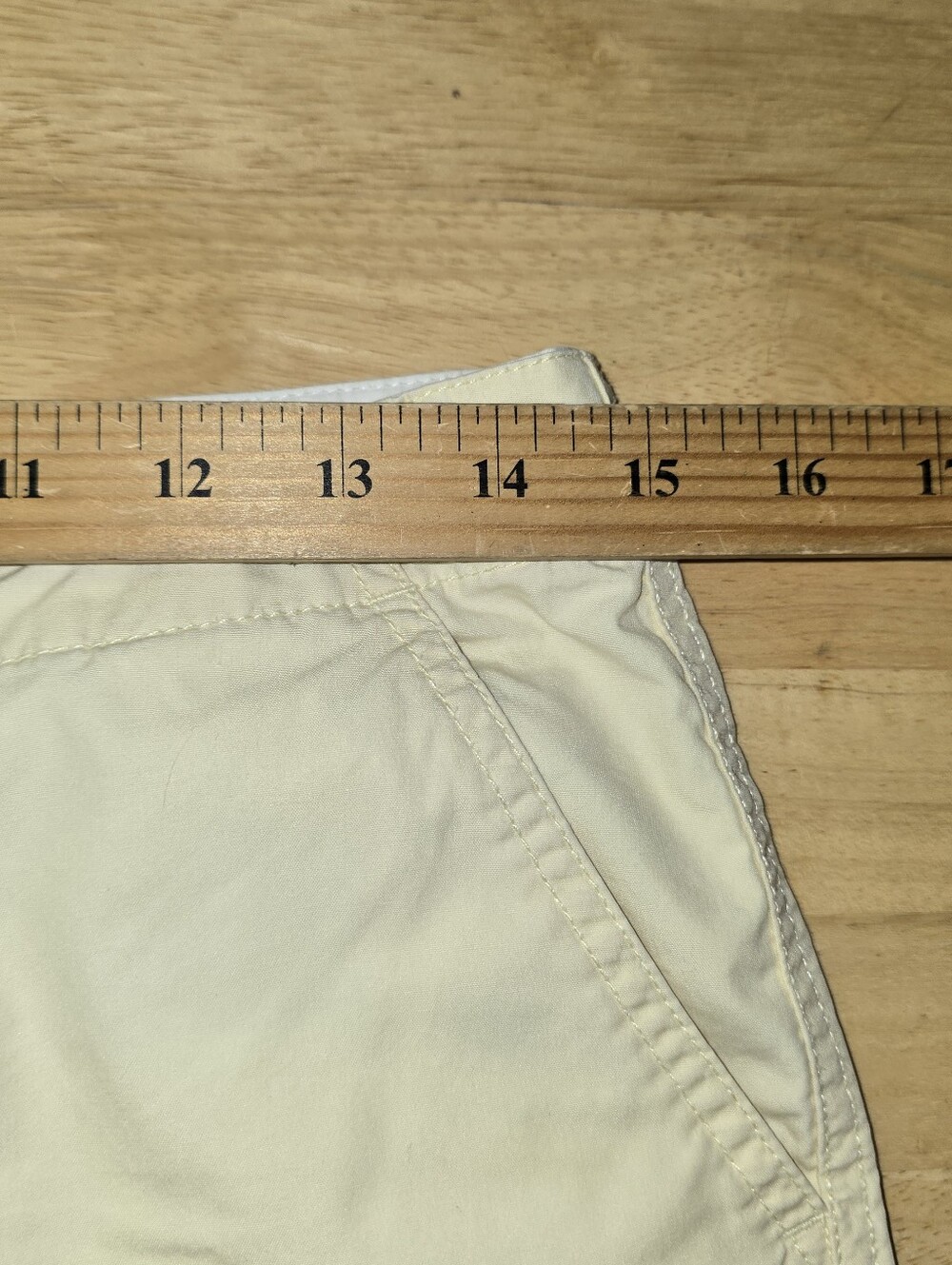 Y2k Old Navy Low Rise Cargo Capris Womens Size 4 Butter Yellow 100% Cotton - Picture 8 of 8